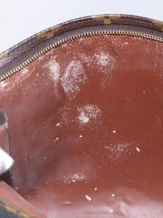 LOUIS VUITTON Monogram Poche Toilette 26 Pouch M47542 LV Auth 99784 - Picture 10 of 16